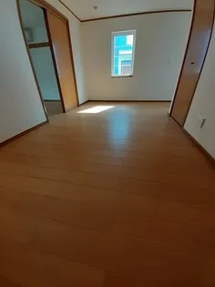 グリーンヒル山下 A【1階】の居間