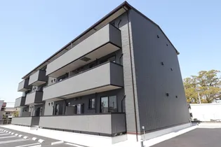 グランドステージ本町【1階】の外観