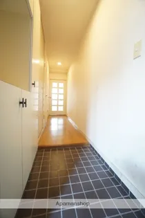 エステートマンション西公園【3階】の玄関