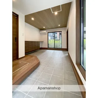 ミッドレジデ室見【1階】の玄関