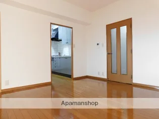 ブライトヒルズ小田部【7階】の内装