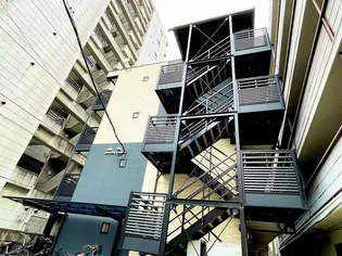 レオネクストジーシン【1階】の外観