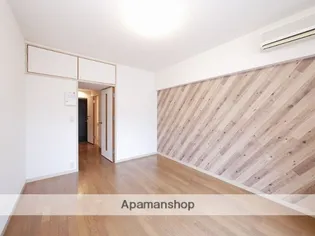 エステートモア鳥飼NOVA【2階】の居間