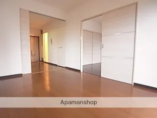 フローレス室見【2階】の居間