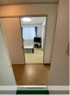 西新パークハイツ【4階】の玄関