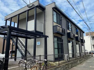 レオパレス住吉5【2階】の外観