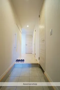 パークヴィラ博多【1階】の玄関