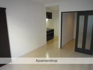 GRANDTICSYM博多【1階】の居間