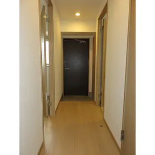 マーブル リヌーキー Ⅱ【6階】の玄関