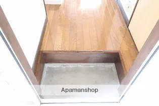 ベルクハイム【1階】の玄関