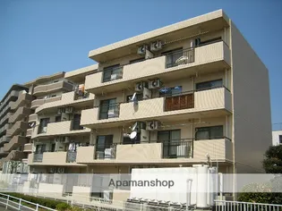 ローレルハイツⅢ【1階】の外観