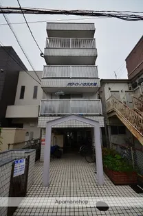 ホワイトハウス大楠【3階】の外観