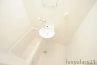 レオパレスエミネンス【204号室】の風呂