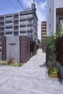 レフィナード博多【2階】の外観