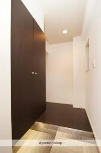 レジデンス住吉【8階】の玄関