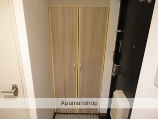 大蔵ビル桜坂【8階】の玄関