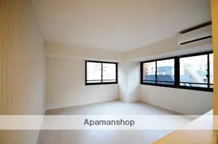 ロイヤルパークス大名【9階】の居間