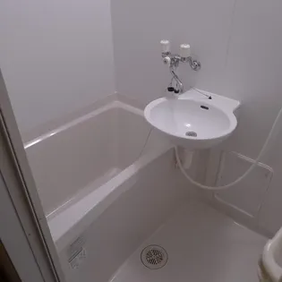 レオパレスKASAMATU【1階】の風呂