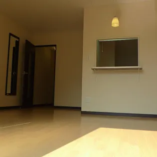 レオネクストラーラⅡ【1階】の居間