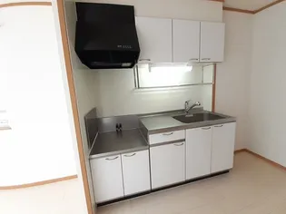 ラフィネ花瀬 四番館【2階】のキッチン