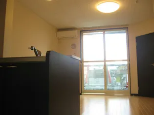 レオネクストパストラーレ横田【2階】の居間