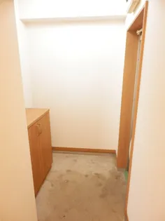 セブンハイツ【506号室】の玄関