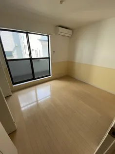 ハーモニーKハウス前原駅南【2階】の居間