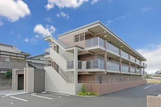 エクレール【1階】の外観