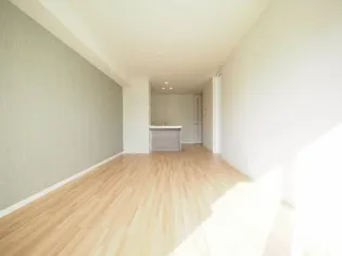 シャーメゾン今宿【202号室】の居間