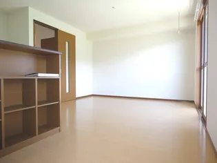 トータスモア参番館【1階】の内装