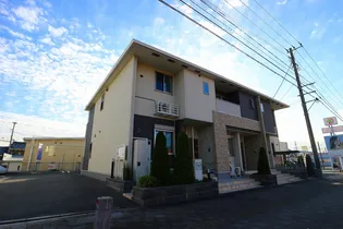 プラドール【2階】の外観