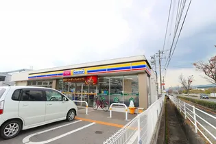 ウィステリアガーデンⅢ【2階】の周辺