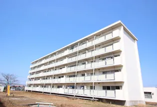 ビレッジハウス大和Ⅱ1号棟【5階】の外観