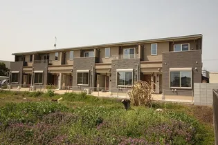 ソレアード カーサ【1階】の外観