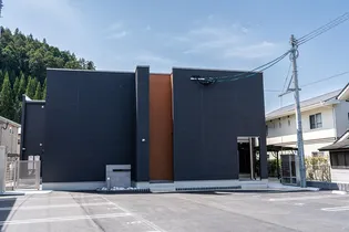 レオパレスアルク比佐津R7の画像