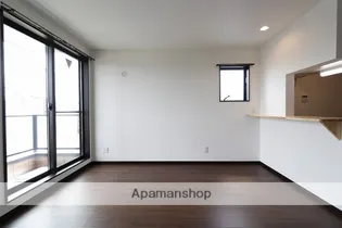 ロザンナ【3階】の居間