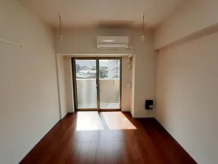 メゾン ド プラシード【3階】の居間