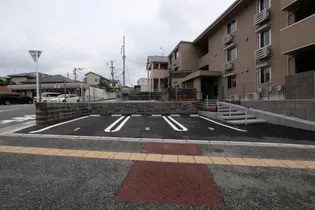 リトルノナチカ【1階】の外観