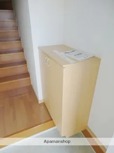 グランドアマレーⅥ番館【2階】の玄関