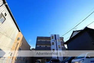 シュトラーゼ鳥栖【3階】の外観