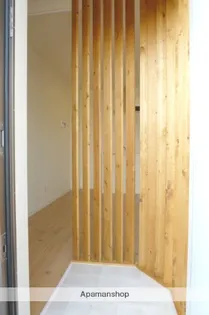 R−BOX TSUBUKUⅠ【3号室】の玄関