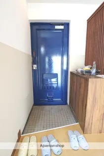 魚宗ビル【4階】の玄関