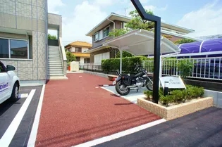 ウィング東合川【2階】の外観