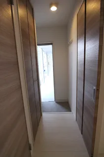 ベル・レーブルーチェ・チアラ ルーチェ・チアラ【1階】の玄関