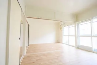 ビレッジハウス楠島2号棟【0107号室】の居間