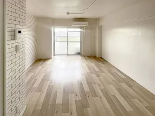 ビレッジハウス高花平3号棟【0307号室】の居間