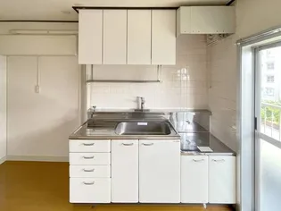 ビレッジハウス笹川11号棟【0304号室】のキッチン