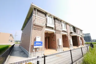 スリースター【2階】の外観