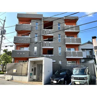 メゾン エパヌイの画像