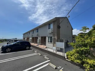 UNE BEAU PALAISの画像